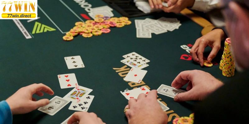 Vai trò cách chia bài Poker